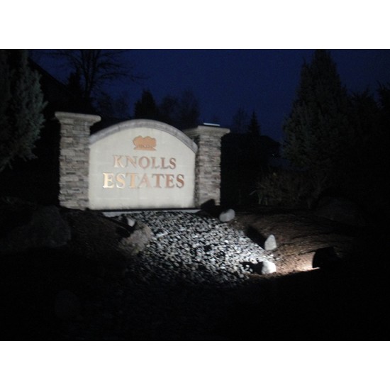 FL05 Solar 8W LED Sign Light